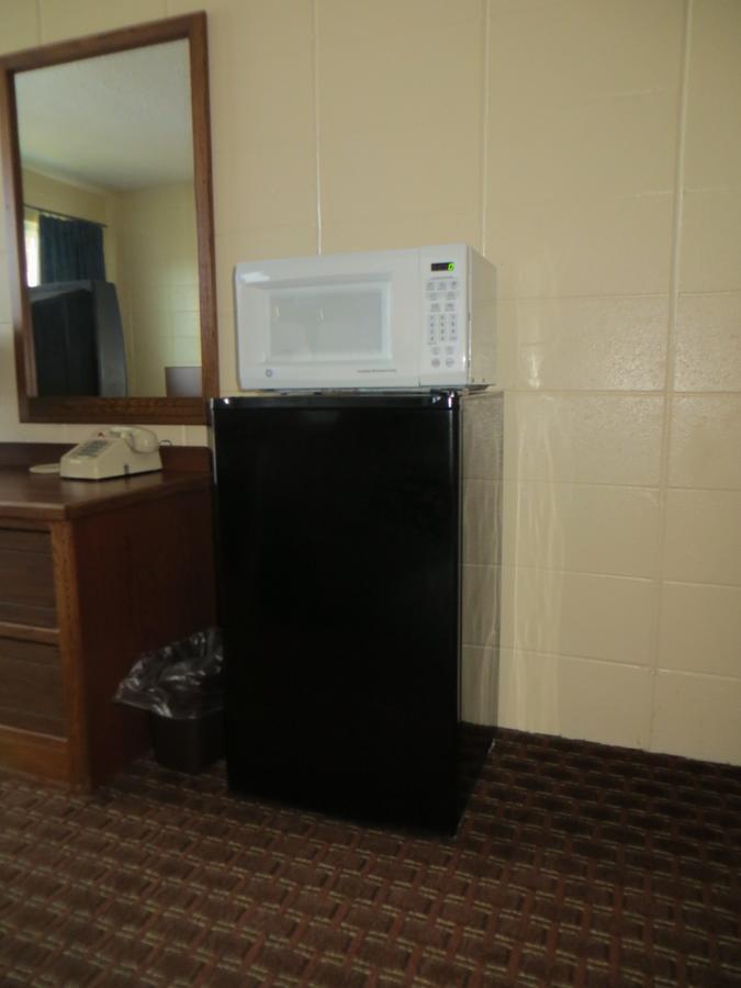 Deluxe Inn/Extended Stay - Council Bluffs Carter Lake Ngoại thất bức ảnh